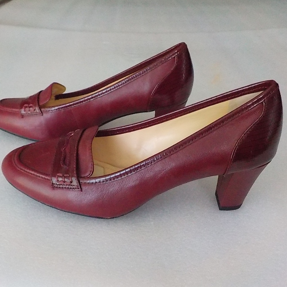Burgundy Leather Penny Loafer Pumps NWOT